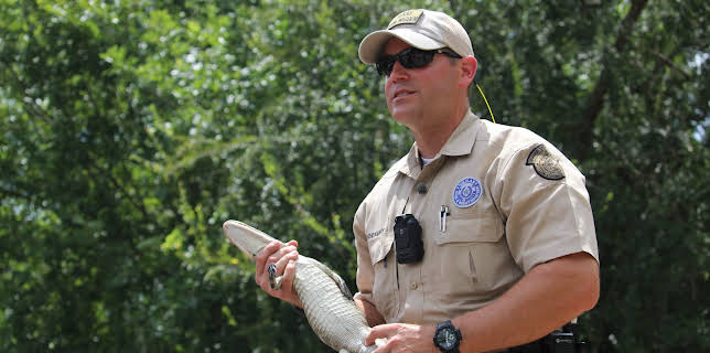 13:05: Lone Star Law  (S4 E14) (S4) | Animal Planet | 11/26 2025