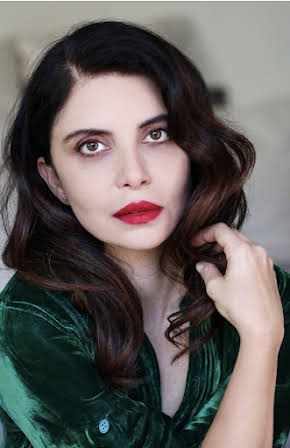 Claudia Potenza as 