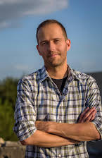 Mikko Alanne som Director