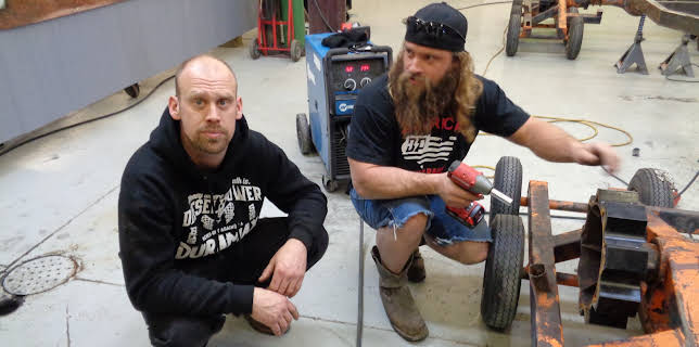 00:15: Diesel Brothers (S1 E5) (S1) | Discovery Channel | 11/20 2025