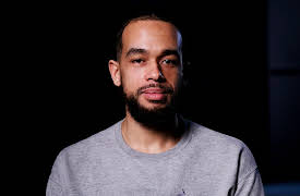 In the Eye of the Storm, Season 1: Snowmageddon