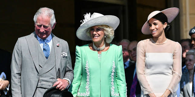 Harry & Meghan Vs The Monarchy