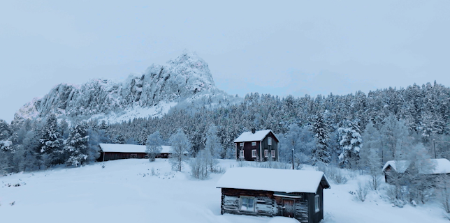 21:00: Stugdrömmar (S1 E12) (S1) | Kanal 5 | 2/10 2026