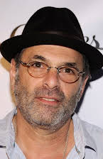 Ken Olin som Director