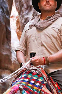 15:08: Expedición al pasado: En busca de las tumbas perdidas de Petra | Discovery Max | 7/14 2026