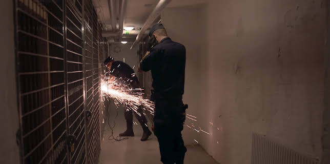 04:20: Södertäljepolisen (S1 E7) (S1) | Kanal 9 | 12/12 2025