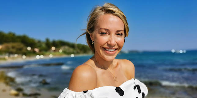 10:25 AM: A Place in the Sun | More 4 | 3/9 2026