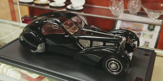 09:05: Pawn Stars (S19 E11) (S19) | Viasat 4 | 12/13 2025