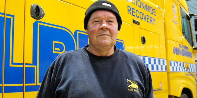 2:00 AM: Trucking Hell (S7 E14) (S7) | Paramount | 3/10 2026