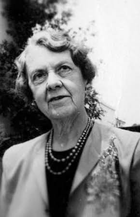 Clara Blandick as 