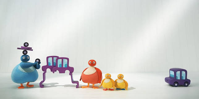 9:35 AM: Twirlywoos (S3) | Cbeebies | 11/21 2025