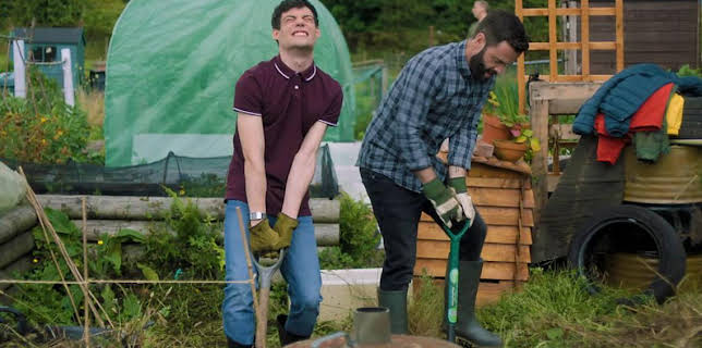 2:50 PM: Molly and Mack (S2) | Cbeebies | 11/27 2025