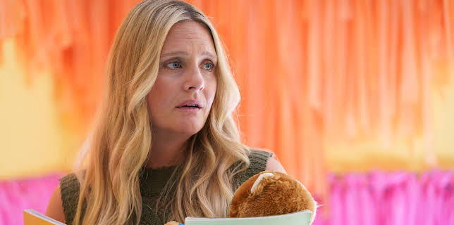 9:00 PM: Betrayal (S1 E4) (S1) | ITV2 | 2/16 2026