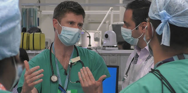 11:05 PM: 24 Hours in A&E | Channel 4 | 11/3 2025