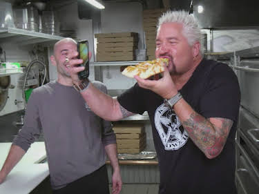 05:40: Diners, Drive-Ins and Dives | ProSieben Maxx | 7/8 2026