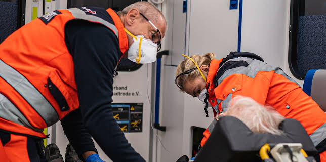 16:00: Lebensretter hautnah - Wenn jede Sekunde zählt | Sat1 | 2/16 2026