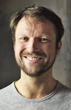 Orlando von Einsiedel som Director