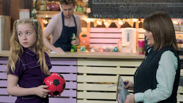 2:35 PM: Molly and Mack (S5) | Cbeebies | 8/28 2026