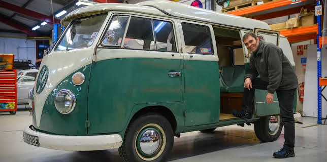 1:00 PM: Vintage Voltage (S2 E2) (S2) | Discovery Turbo | 2/4 2026