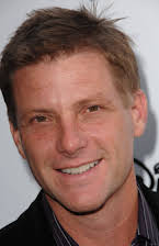 Doug Savant als Tom Scavo