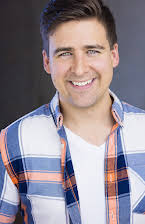 Zechariah Pierce como Waiter