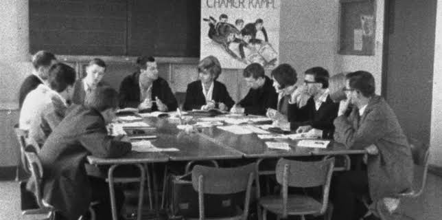 16:55: alpha-retro: Schülerzeitungen (1966) | ARD Alpha | 2/25 2026