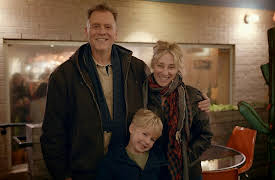 Somewhat Familiar, Season 1: Older Parents