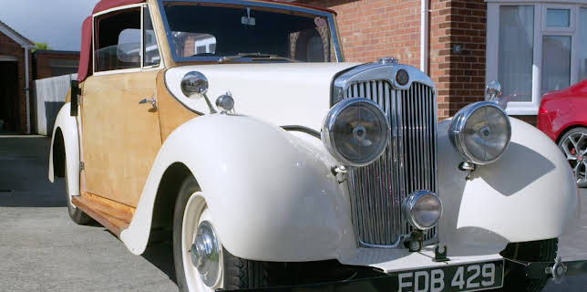 1:00 AM: Bangers & Cash (S6 E14) (S6) | Yesterday | 11/9 2025