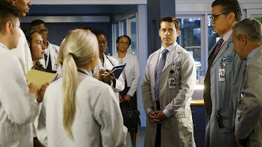 04:00: Chicago Med (S4 E1) (S4) | Viasat Series | 8/7 2026
