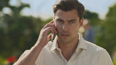 20:00: Strandhotellet (S3 E3) (S3) | TV3 | 4/26 2026