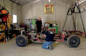 Full Custom Garage: Back on the Road