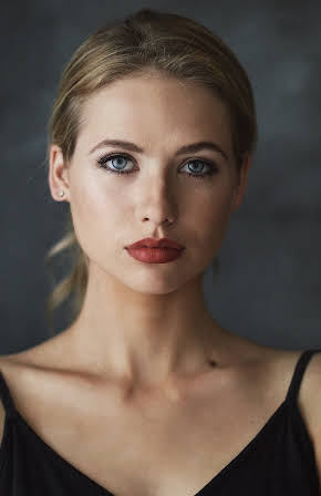 Kassandra Clementi as 