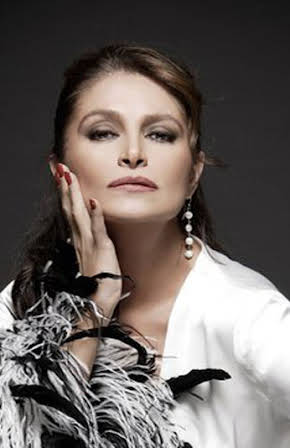 Daniela Romo as 