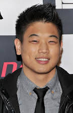 Ki Hong Lee como 