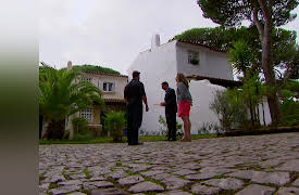 House Hunters International: Volume 2: Settling Down but Not for Less