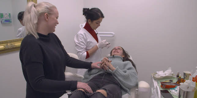 06:50: Unga Mammor (S4 E18) (S4) | TV3 | 3/15 2026