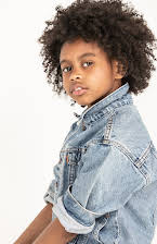 Hannah Love Jones som 