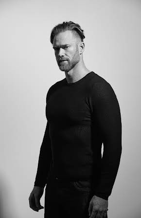 Michael Jonsson as Patrick