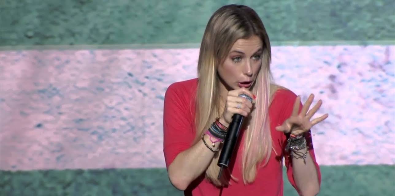 Iliza Shlesinger: War Paint (2013)