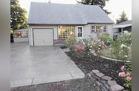 House Hunters: LGBT Volume 1: Hold the Brick in Washington