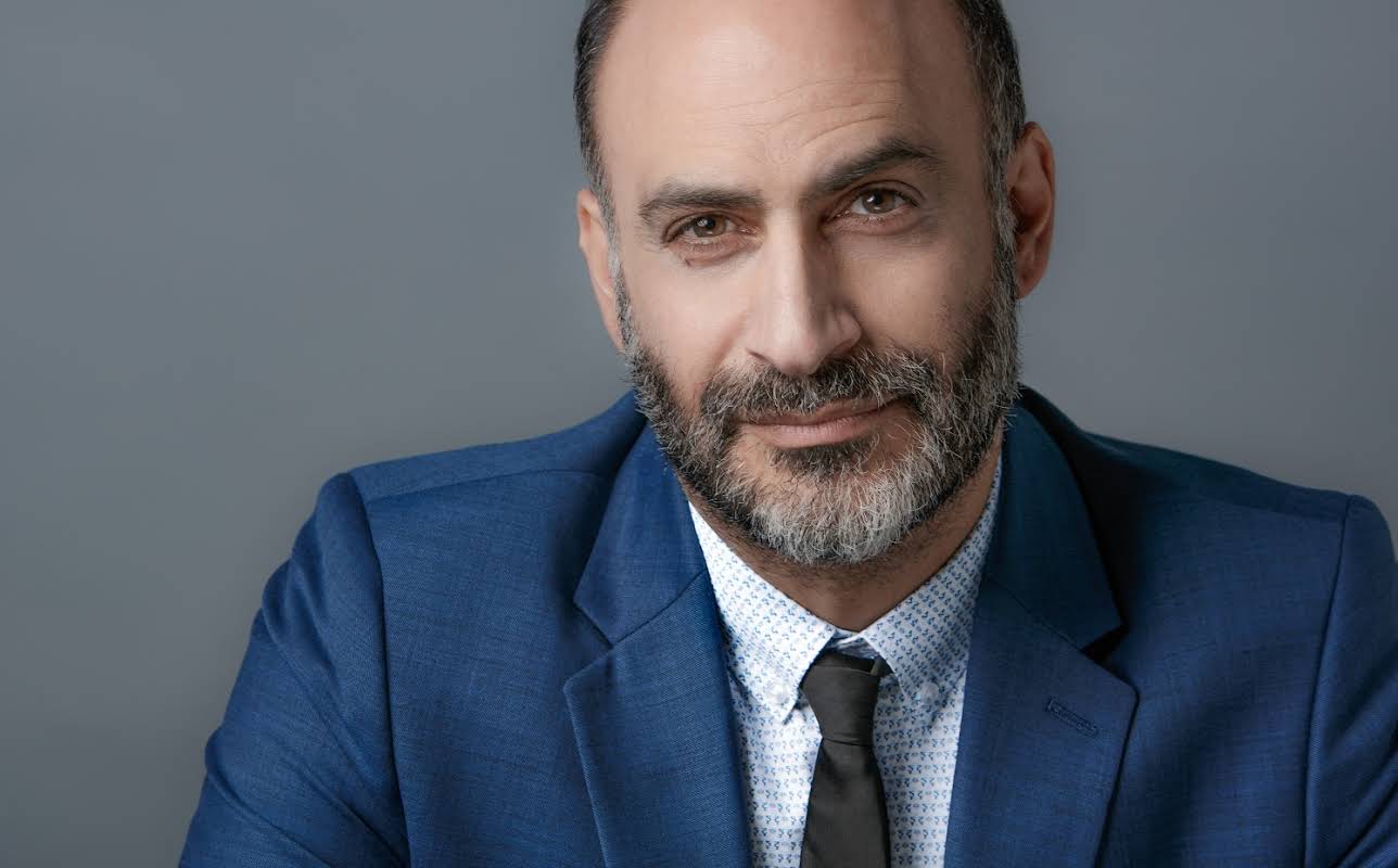 Michael Benyaer