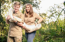 Crikey! It's the Irwins Season 1: Tiger Eyes