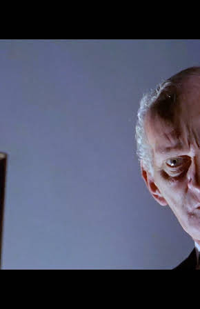 John Karlsen as Dr. Reynolds