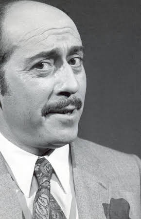 José Luis López Vázquez as 