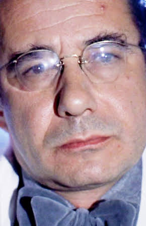Carl Duering as 