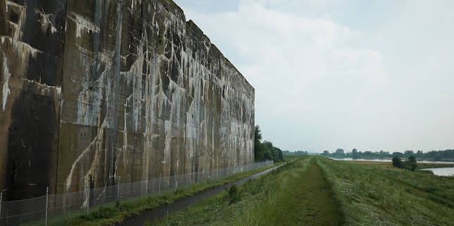 08:00: Blowing Up History (S4 E13) (S4) | Discovery Science | 11/8 2025