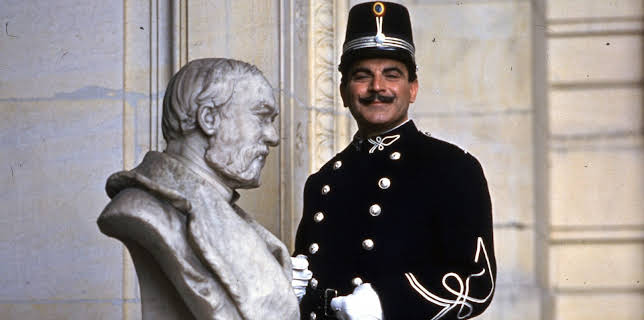 11:00: Poirot: Sjokoladeesken | NRK 2 | 3/4 2026