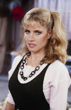 Kimberly Beck som Sally