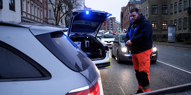 11:40: Vägens hjältar Danmark (S1 E2) (S1) | Kanal 9 | 2/26 2026