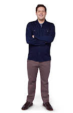 Anthony Atamanuik som 